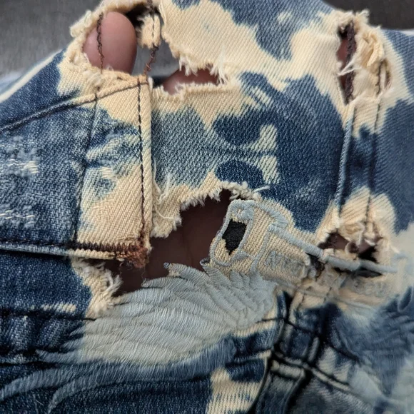 Robins Jean Shorts Womens Size 30 Blue Distressed Gypsy Jeweled Raw Hem Cut Off - Picture 12 of 15